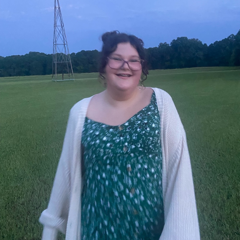 Meet your Posher, Abigail